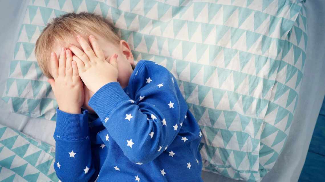 До чого сниться дитина, яка плаче: що приховує такий сон і як його розуміти